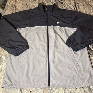 Nike Men's Black and Light Gray Windbreaker